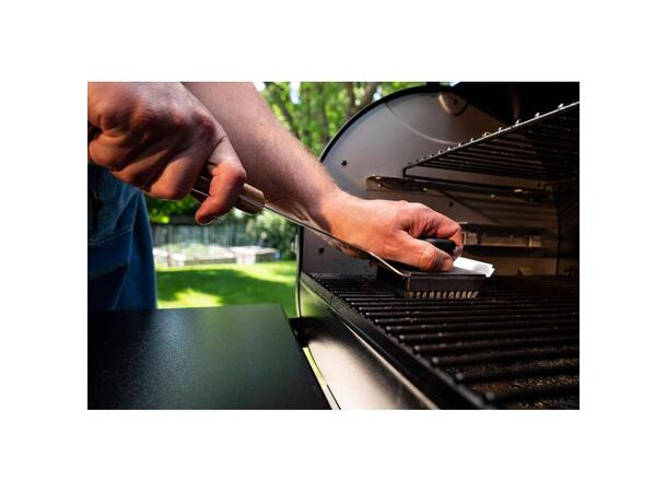 Traeger grillbørste – Teak Skånsom nylonbørste for avkjølt grill 