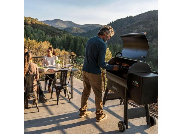 Traeger Ironwood D2 885 Presis varme og kraftig røyksmak året ru 